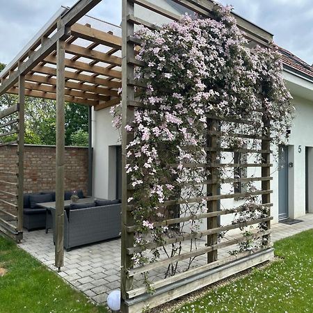 Dream Apartman Level Exterior photo