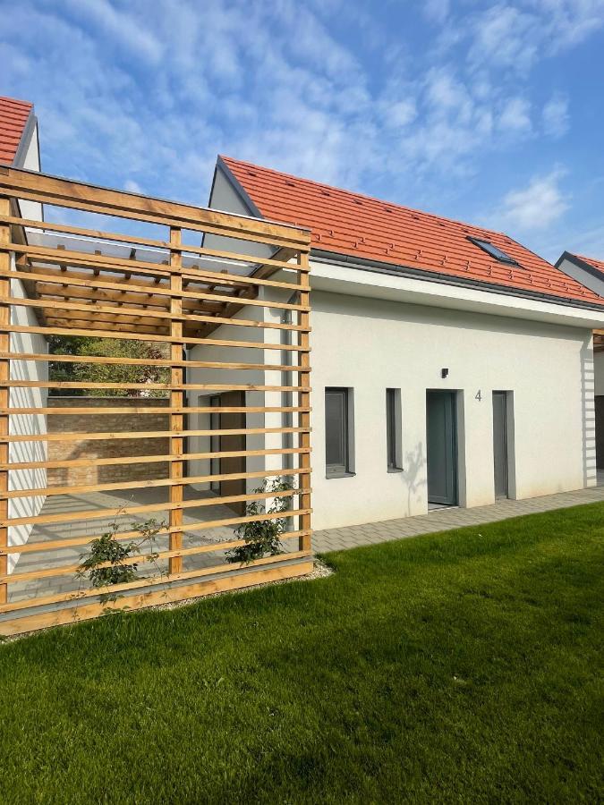 Dream Apartman Level Exterior photo